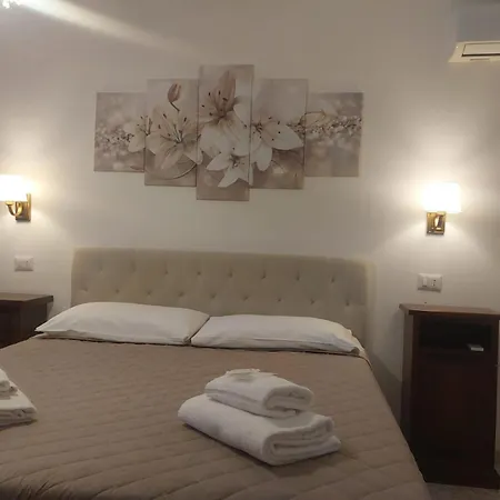 Speedy Guest - Vicino Aeroporto E Fiera Homestay szállás Fiumicino
